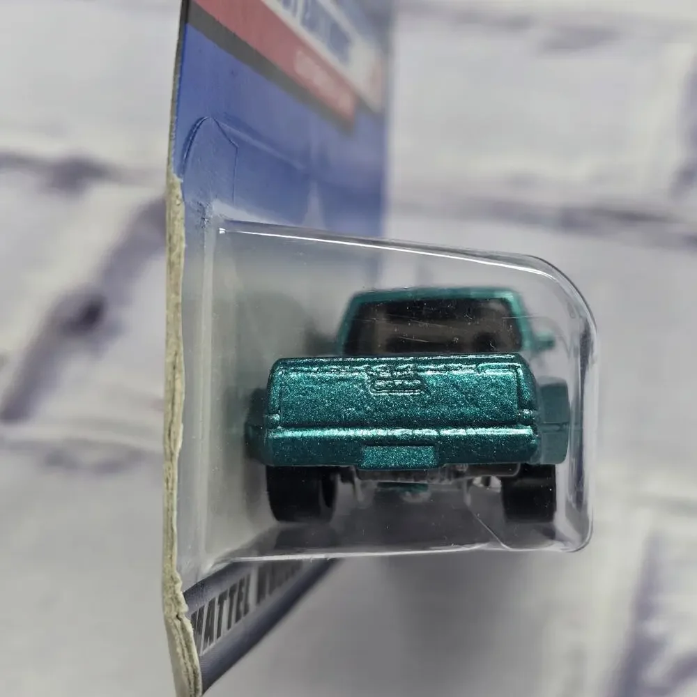 Vintage 1998 Customized C3500 First Edition Green Chevy Pickup Truck #26/40 NEW